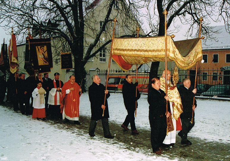 Prozession durch den Ort